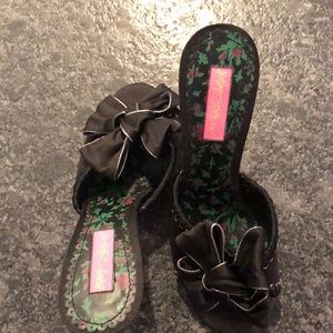 Betsey Johnson Black Stiletto Size 6